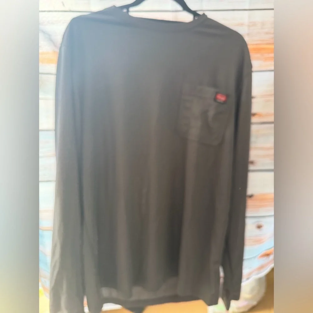 Wrangler Men's Long-Sleeve Pocket Shirt - gray